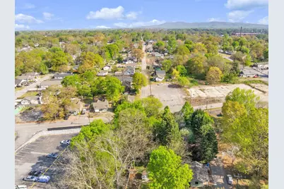 1001 W Bramlett Road, Greenville, SC 29611 - Photo 17