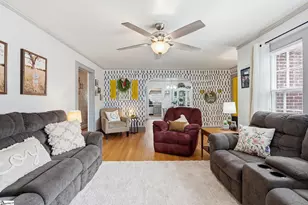 120 Florence St, Pickens, SC 29671 - Photo 9