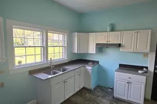 22 S 6th St, Greenville, SC 29611 - Photo 9