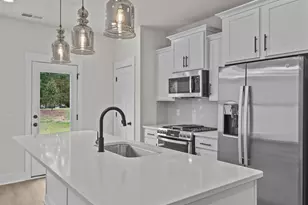 513 W Norvell Ct, Spartanburg, SC 29307 - Photo 5