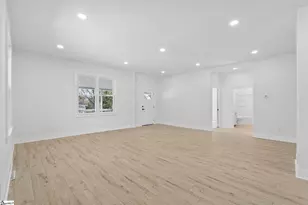 20 4th Ave, Greenville, SC 29611 - Photo 9