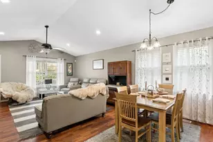 55 Wildflower Ln, Travelers Rest, SC 29690 - Photo 9