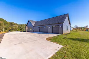 3392 Fairview Rd, Fountain Inn, SC 29644 - Photo 29