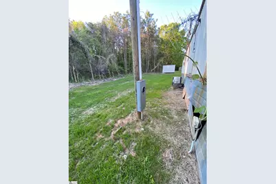 23215 E 72 Highway, Clinton, SC 29325 - Photo 15