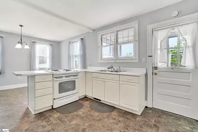 201 Pine Street, Clinton, SC 29325 - Photo 7