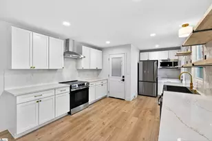 210 Edgewood Cir, Woodruff, SC 29388 - Photo 9