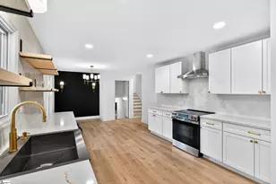 210 Edgewood Cir, Woodruff, SC 29388 - Photo 11