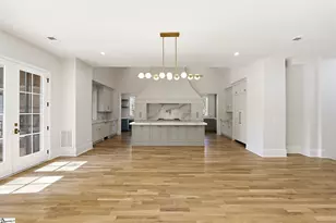 201 Rockwood Dr, Greenville, SC 29605 - Photo 11