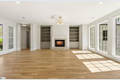 201 Rockwood Drive, Greenville, SC 29605 - Photo 9