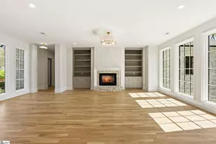 201 Rockwood Dr, Greenville, SC 29605 - Photo 9