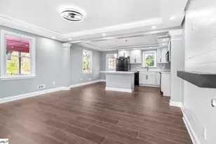 350 Dakota St, Spartanburg, SC 29303 - Photo 7