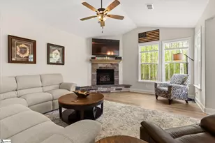 705 Amherst Glen Dr, Greer, SC 29651 - Photo 5