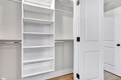 4 McArthur Street, Greenville, SC 29611 - Photo 9