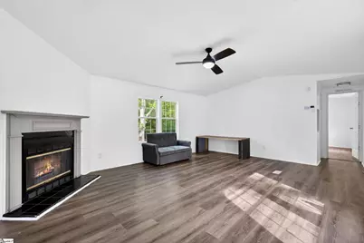 67 Creekwood Drive, Fountain Inn, SC 29644 - Photo 7