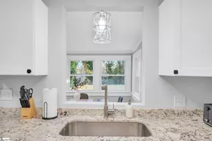 804 Perry Rd, Greenville, SC 29609 - Photo 7