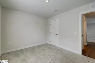 917 Blue Willow Ct, Spartanburg, SC 29302 - Photo 7
