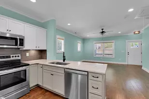 27 Burgess Ave, Greenville, SC 29609 - Photo 9