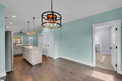 27 Burgess Avenue, Greenville, SC 29609 - Photo 11