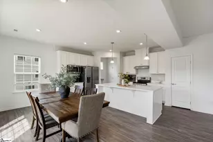 8 Wiltshire Cir, Easley, SC 29642 - Photo 15