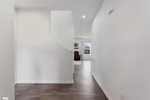 8 Wiltshire Cir, Easley, SC 29642 - Photo 7