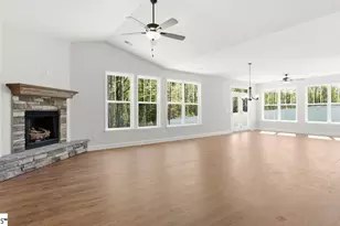 1205 Clearbrook Ln, Campobello, SC 29322 - Photo 17