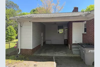 304 Pine Knoll Drive, Greenville, SC 29609 - Photo 9