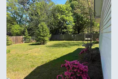 304 Pine Knoll Drive, Greenville, SC 29609 - Photo 11