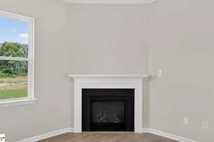122 Depot Cir, Greenwood, SC 29646 - Photo 17
