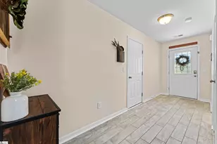 348 Victory Ln, Moore, SC 29369 - Photo 5