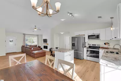 466 Pleasant Green Drive, Inman, SC 29349 - Photo 5