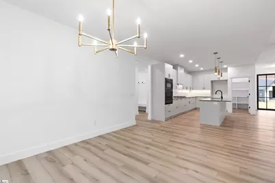 734 New South Court, Wellford, SC 29385 - Photo 11