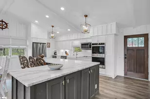 328 Harbor Dr, West Union, SC 29696 - Photo 27