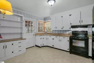 218 Bedford Forest Ave, Anderson, SC 29625 - Photo 11