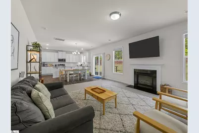 727 Chesterfield Court, Boiling Springs, SC 29316 - Photo 9