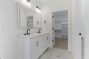 3388 E Croft Cir, Spartanburg, SC 29302 - Photo 17