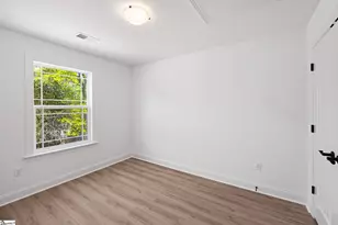 207 Wildwood Dr, Greer, SC 29651 - Photo 17