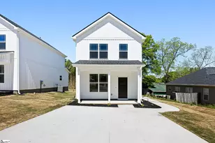 207 Wildwood Dr, Greer, SC 29651 - Photo 1