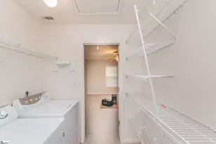 215 E Middlebury Ln, Aiken, SC 29803 - Photo 33