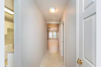 215 E Middlebury Lane, Aiken, SC 29803 - Photo 7