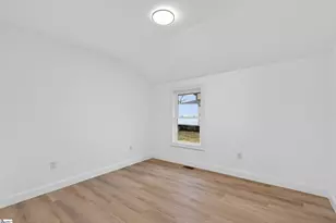 583 Berry Rd, Chesnee, SC 29316 - Photo 15