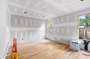 105 Vannoy St, Greenville, SC 29601 - Photo 9