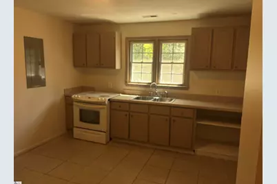 270 Rev Wilson Drive, Spartanburg, SC 29306 - Photo 7