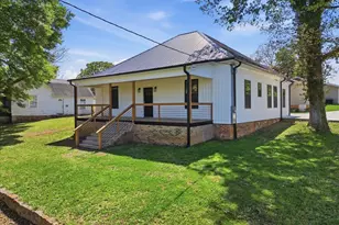 202 S Howard Ave, Landrum, SC 29356 - Photo 3