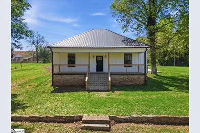 202 S Howard Avenue, Landrum, SC 29356 - Photo 1