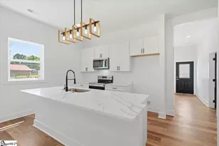 202 S Howard Ave, Landrum, SC 29356 - Photo 9