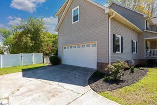 139 Plantation Dr, Easley, SC 29642 - Photo 3