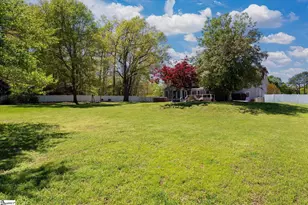 139 Plantation Dr, Easley, SC 29642 - Photo 9