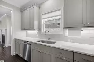 28 Peckham St, Greenville, SC 29607 - Photo 13