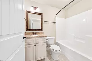 330 Belle Oaks Dr, Simpsonville, SC 29680 - Photo 27