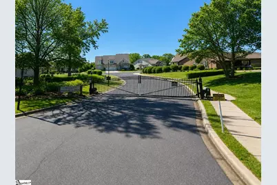 330 Belle Oaks Drive, Simpsonville, SC 29680 - Photo 5